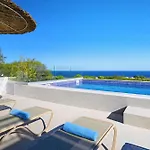 Cape Panorama Villa
